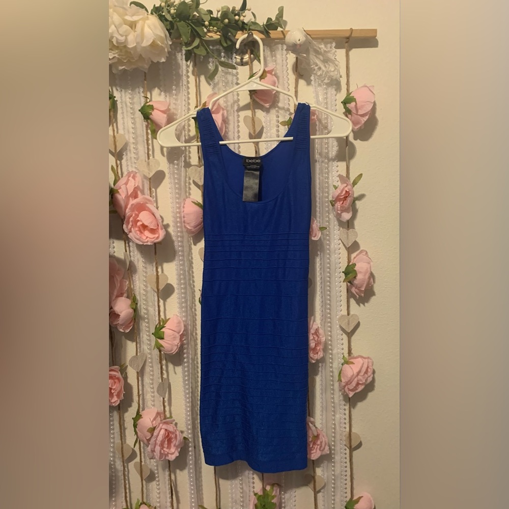 BEBE woman’s dress